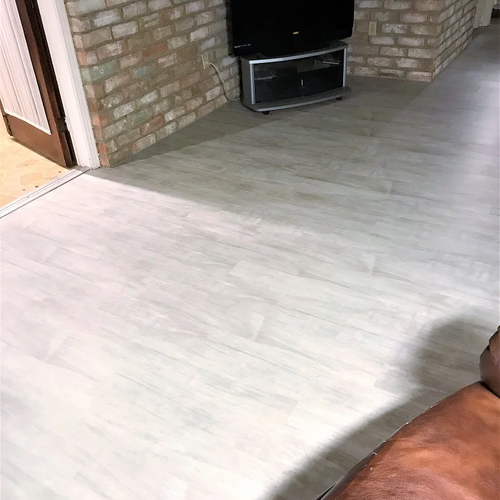 Robert's Flooring complete project 6 in Gretna, LA